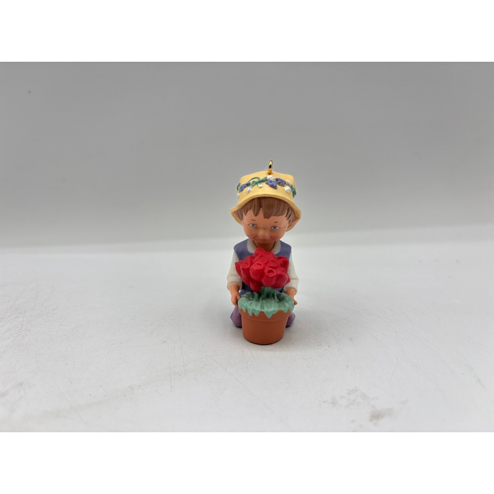 Hallmark Keepsake Ornamen 1994 Vintage Tulip Time Garden Elves Collection